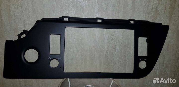 Панель магнитолы Kia Rio X-line