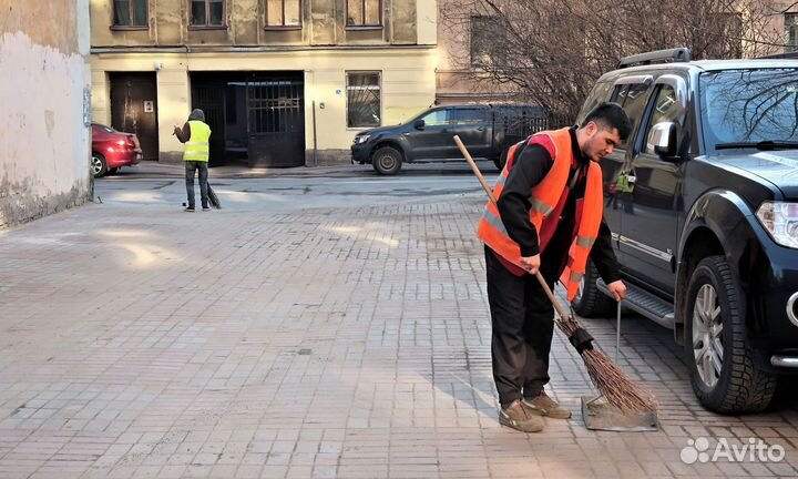 Дворник в ЖК Галактика 4014/3