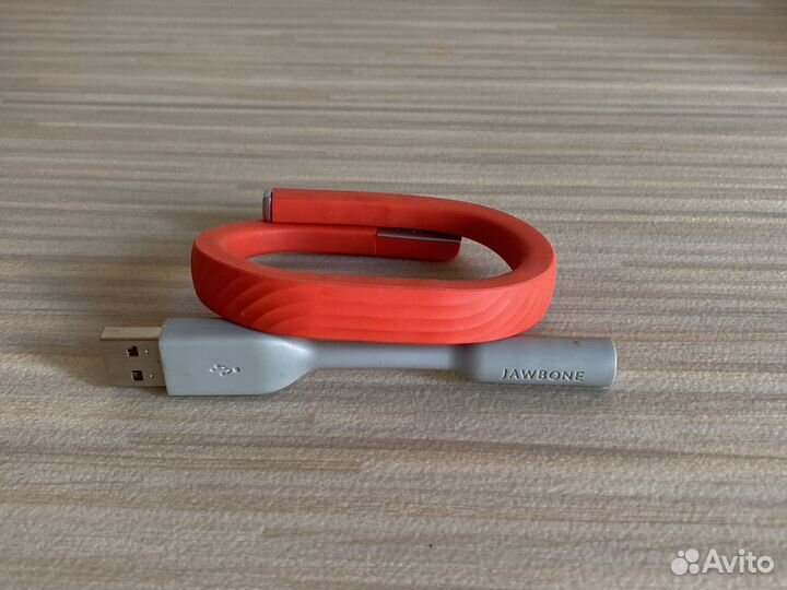 Фитнес-браслет Jawbone UP 24