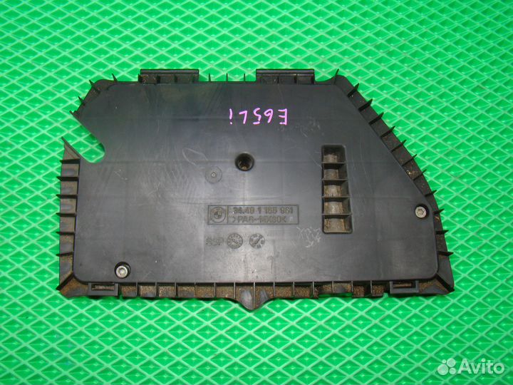 Крышка механизма ручника BMW 7 E65 бмв 7 Е65 Е66