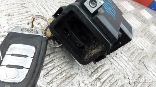 Замок зажигания audi A5 1 (1BS11J101)