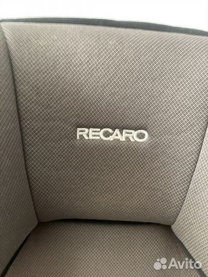 Автомобильное детское кресло recaro