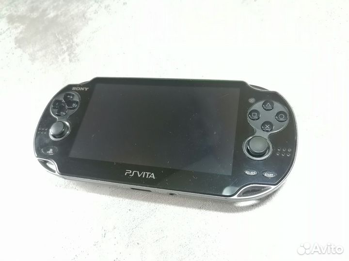 PS Vita 64gb+4gb Прошита,много игр