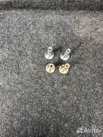 Ручка опрокидования задних сидений митцуписи