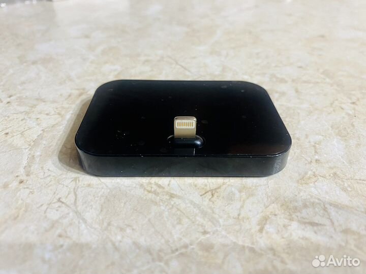 Док станция для iPhone