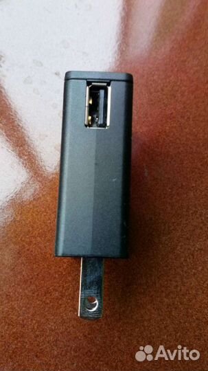 Зарядка на телефон Sony