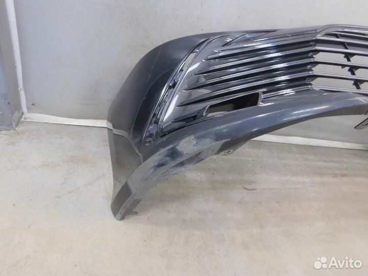 Бампер передний Toyota Camry