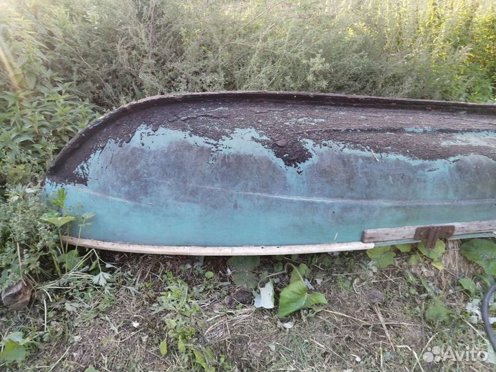 Стеклопластиковая лодка