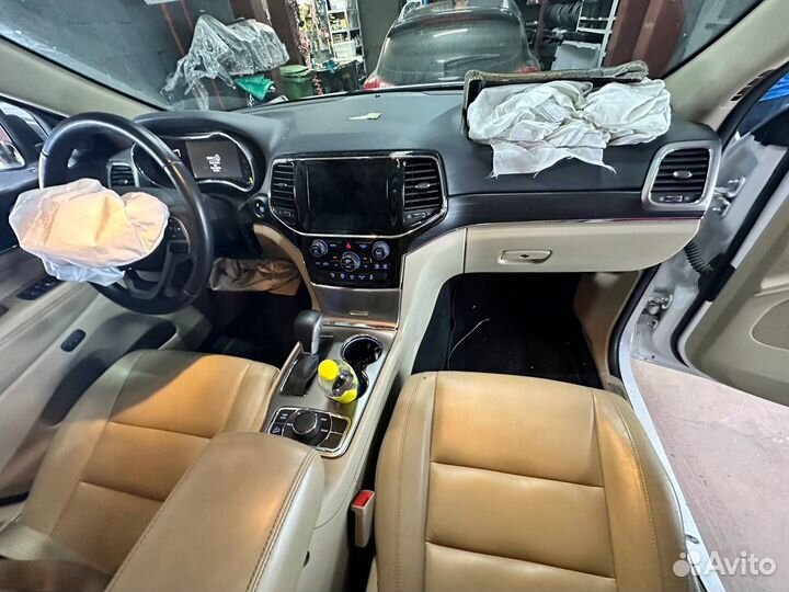 Торпедо подушки airbag Jeep Grand Cherokee