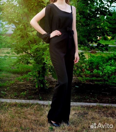 Костюм- комбинезон,надевали 1 раз