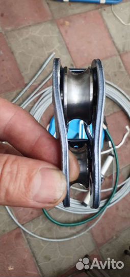 Канатная дорога, тарзанка на роликах, зиплайн