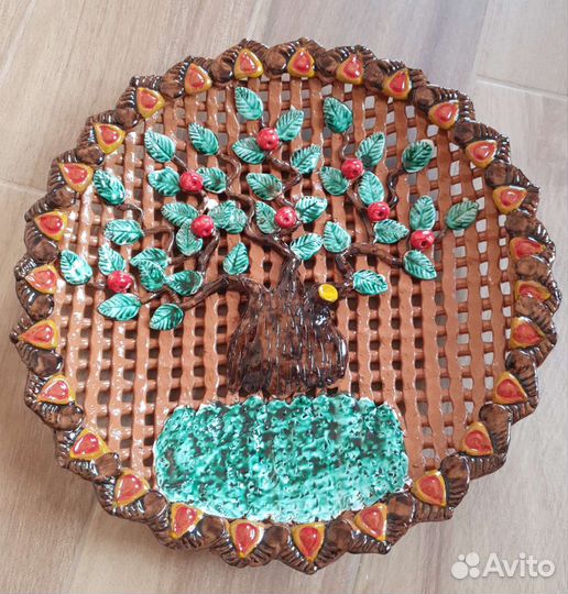 Керамическое блюдо