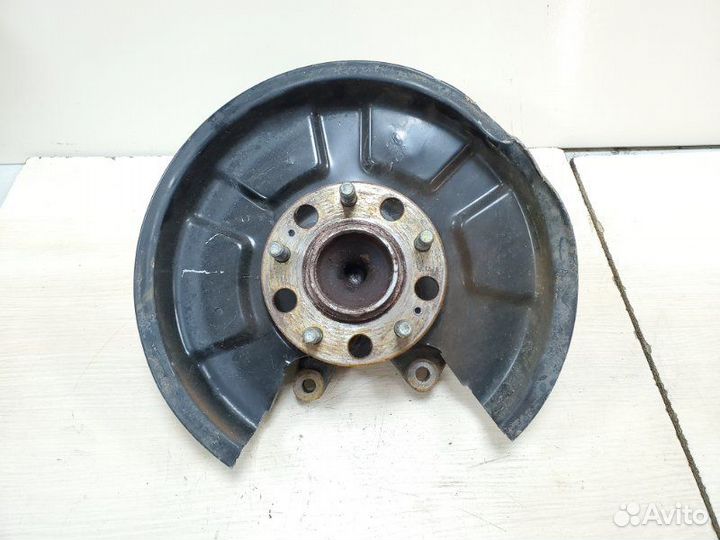 Кулак задний Hyundai Tucson 3 2019