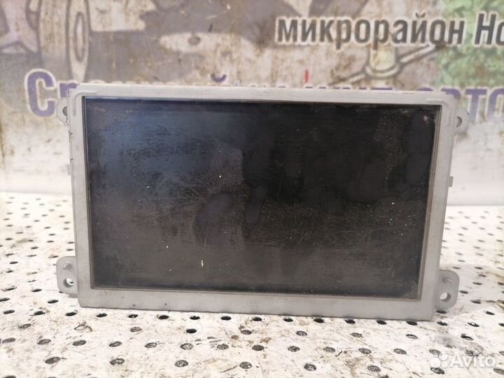 Дисплей информационный Audi Q7