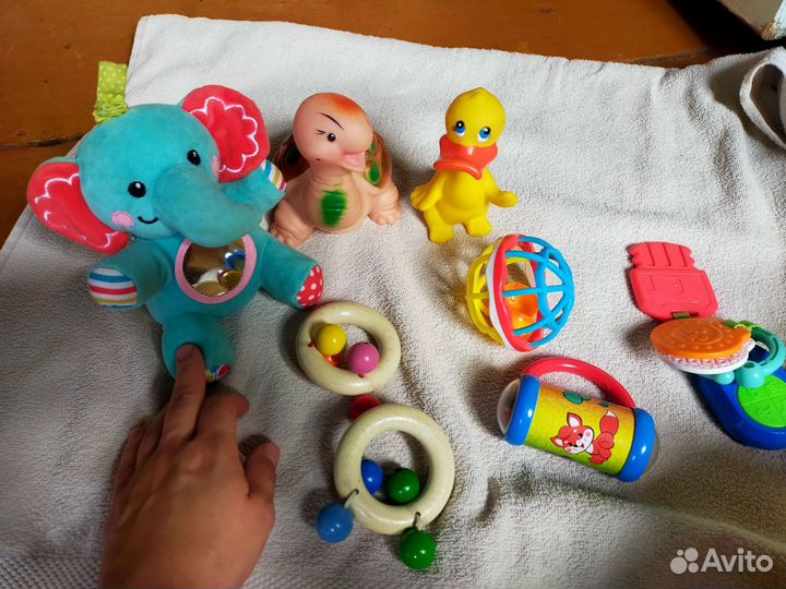 Погремушка развивающая игрушка