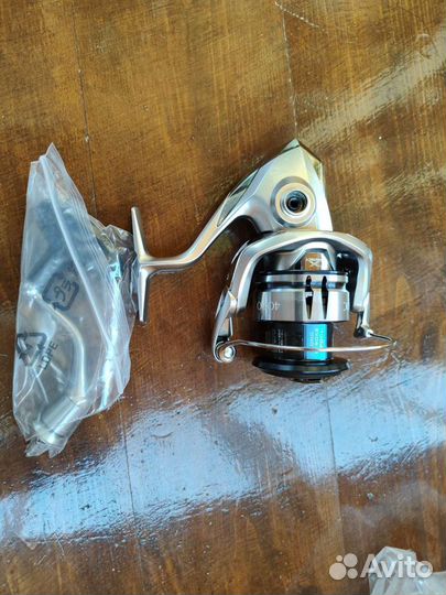 Shimano stradic 2019 C3000