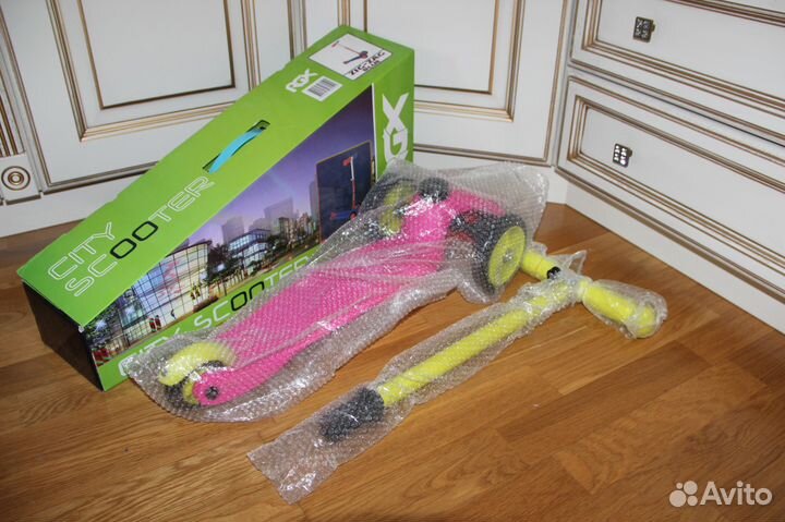 Продаётся самокат Трехколёсный RGX Zig-Zag 2023