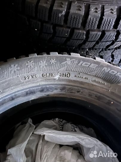 Michelin X-Ice North 3 205/55 R32