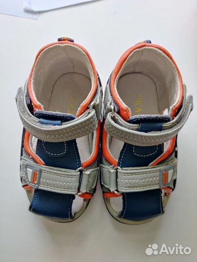 Сандалии 20