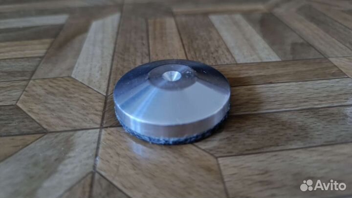 Подставки под акустические системы