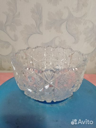 Хрустальная ваза