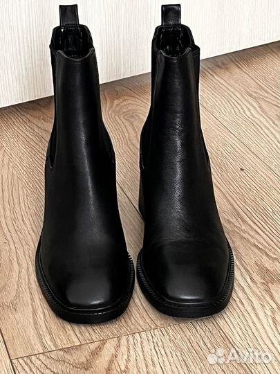 Новые челси на каблуке 40р (натуральная кожа)