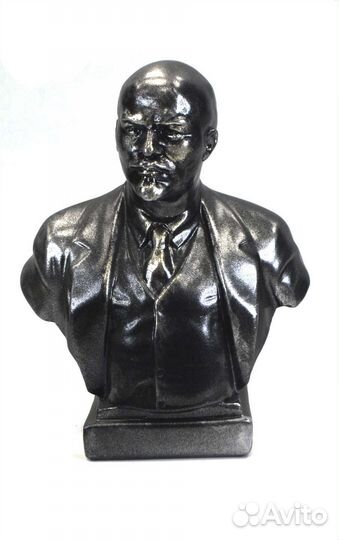 Бюст Владимира Ильича Ленина