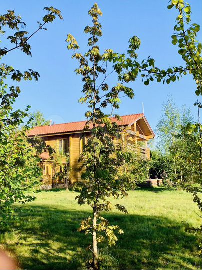 Коттедж 200 м² на участке 15 сот.