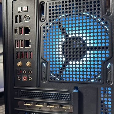 Игровой компьютер 9070xt/13600k/32gb/msi unify x