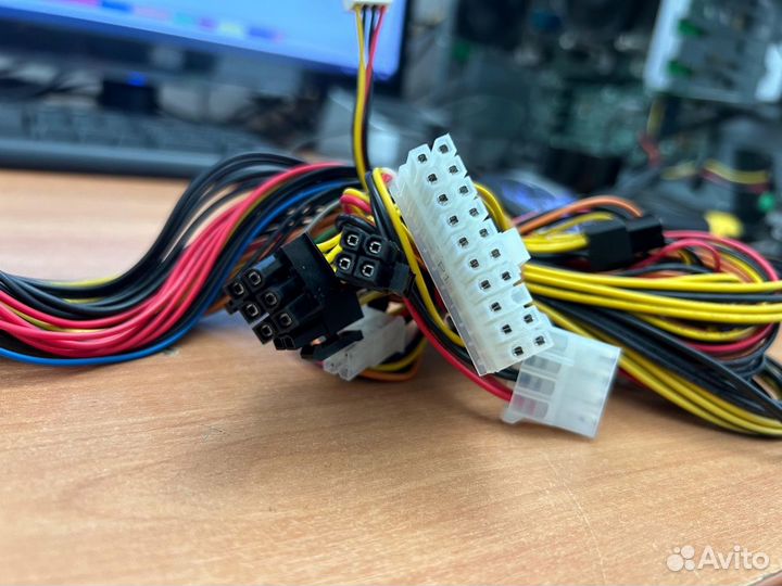 Блок питания FSP 500W (новый)