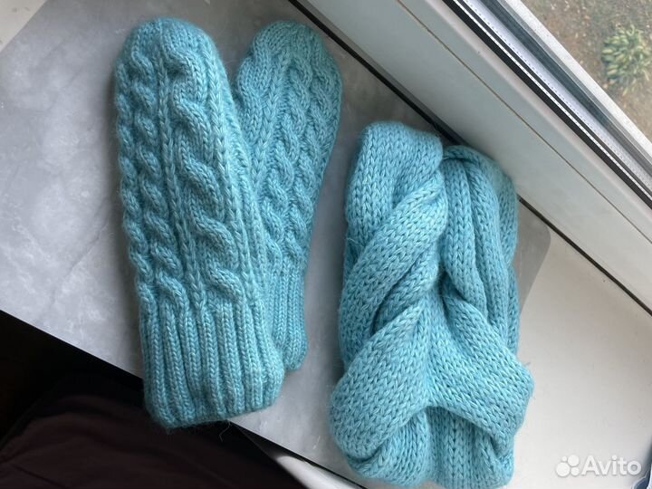 Варежки и косичка на голову