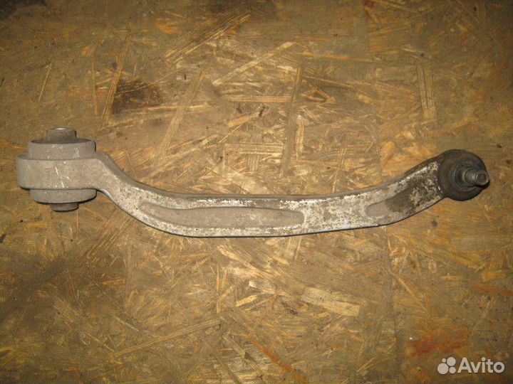 Рычаг передний левый нижний Audi A6 C6