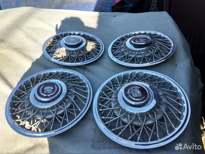 Колпаки Cadillac