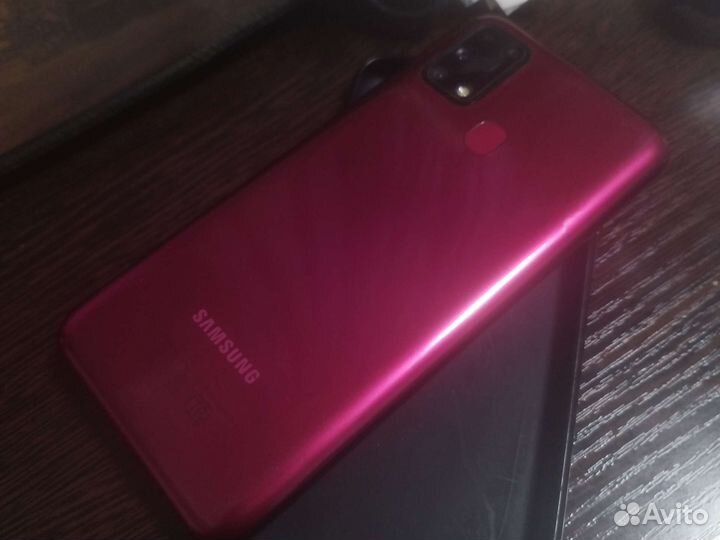 Samsung телефон бу m31