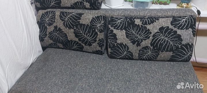 Угловой диван