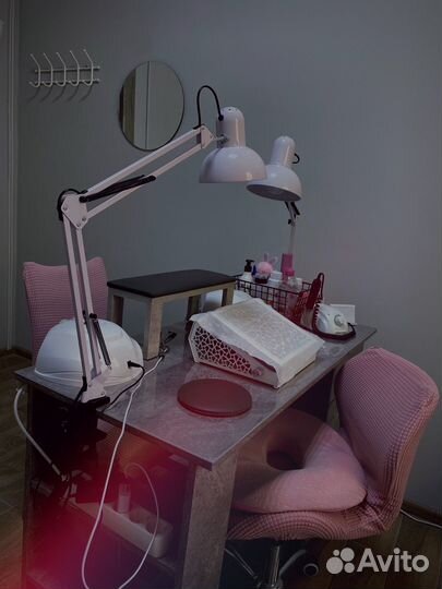 Маникюр, педикюр и наращивание ногтей