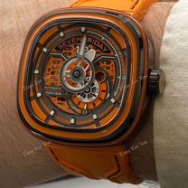 Мужские часы sevenfriday оранжевые