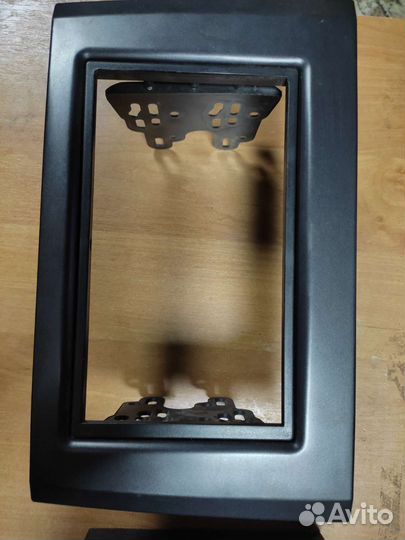 Рамка Вольво хс90