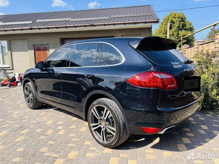 Porsche Cayenne 3.0 AT, 2013, 140 000 км