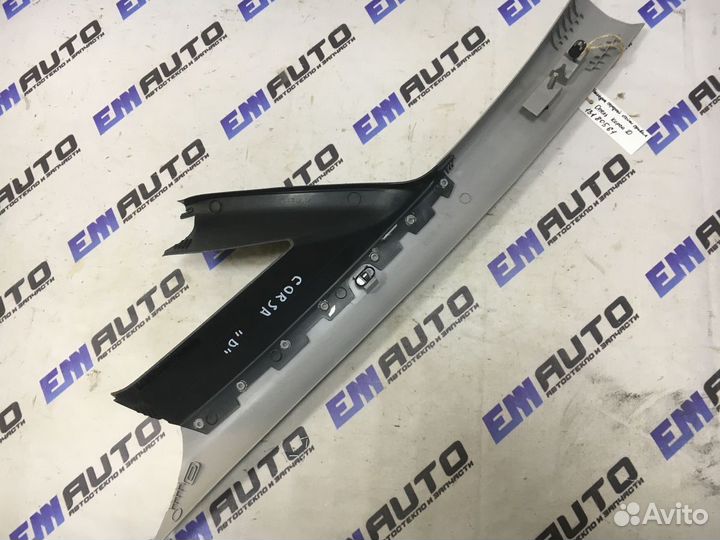 Накладка передней стойки правая Опель Корса D