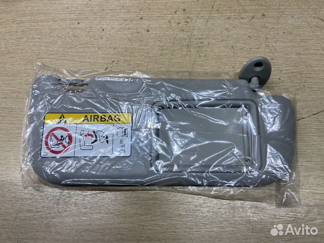 Козырек солнцезащитный правый Toyota Rav4 XA50