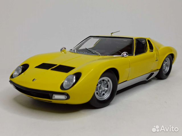 Lamborghini Miura P400SV Kyosho 1:18