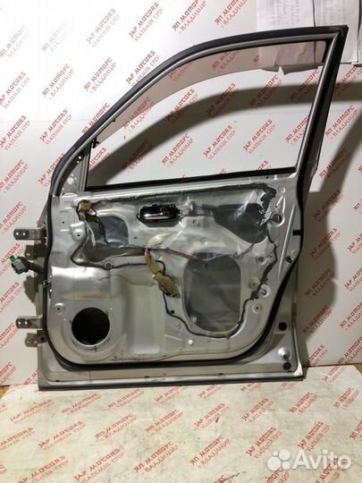 Дверь боковая передняя правая Suzuki Grand Vitara