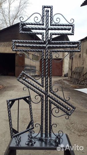 Якорь. Столик, лавочка. крест
