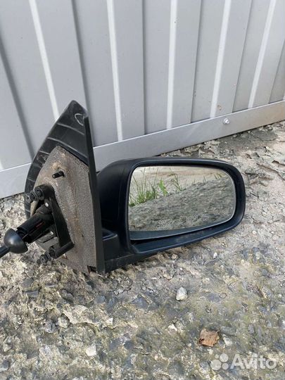 Зеркало правое Chevrolet Aveo т250