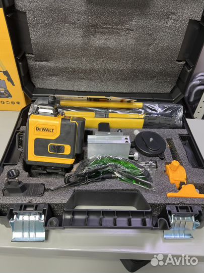 Лазерный уровень 4D Dewalt