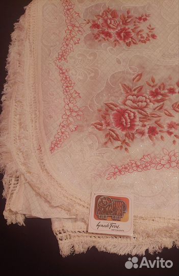 Скатерть Привезина из Испании Новая Размер 210х250