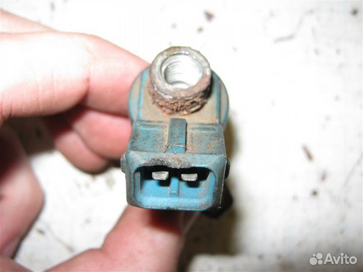 Форсунка Клапан холодного пуска Audi 100 C4