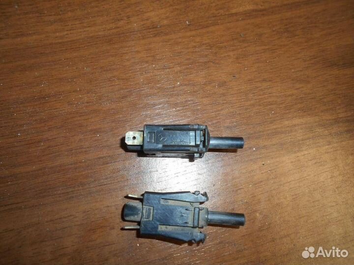 Выключатель концевой Mercedes Benz W140 1991-1999