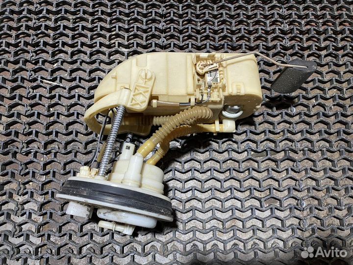 Насос топливный Серато 1 Kia Cerato